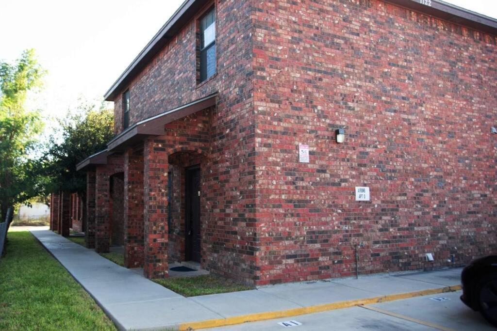 1 Min To University Utrgv 2Bd 2Bt Town Suite Эдинбург Экстерьер фото