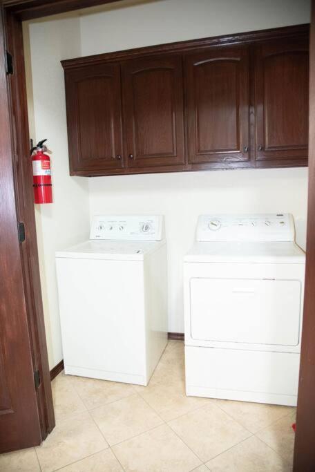 1 Min To University Utrgv 2Bd 2Bt Town Suite Эдинбург Экстерьер фото